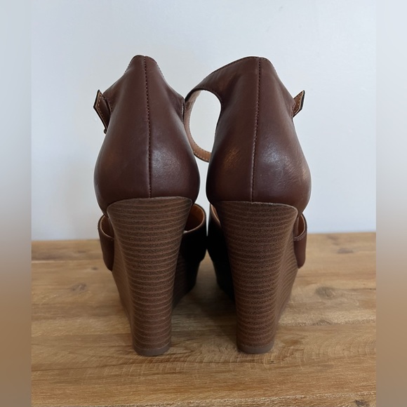 BC Born In California Brown Vegan Wedges Size 7 1/2 - Picture 4 of 6